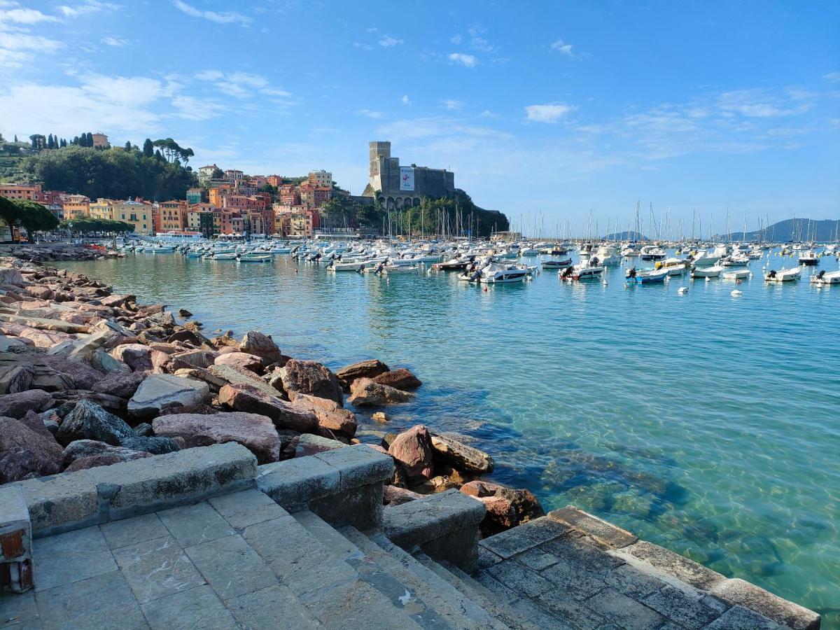 Pietra Del Levante La Spezia Bagian luar foto